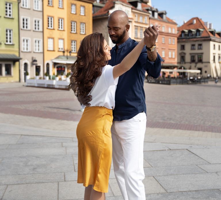 Clases de baile Bachata y Salsa en Bueu,Cangas do Morrazo,Moaña y Marín. Clases Individuales, Ven a Bailar sin Pareja a tu Ritmo y a tu Rollo